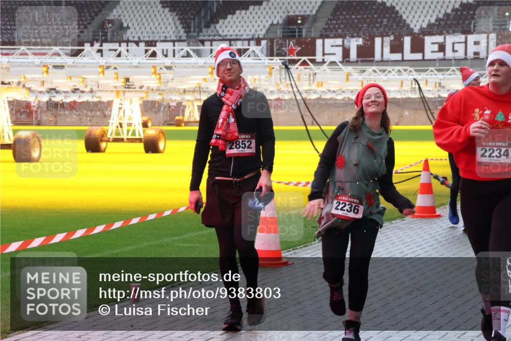07.12.2025 - St. Pauli X-Mass-Run No. 15 Luisa Fischer http://msf.ph/oto/9383803 07.12.2025 11:27:08 Ziel 5, 2852, 2236, 15, 2234, 205, 209, 610, 624, 1080, 1345, 1498, 1501, 1632, 2024, 2026, 2059, 2063, 2066, 2069, 2072, 2074, 2124, 2175, 2176, 2234, 2236, 2237, 2240, 2257, 2260, 2637, 2748, 2749, 2789, 2790, 2795, 2813, 2942, 2972, 2979, 3098, 3099, 3217, 3257, 3258, 3260, 3261, 4884 meine-sportfotos.de
