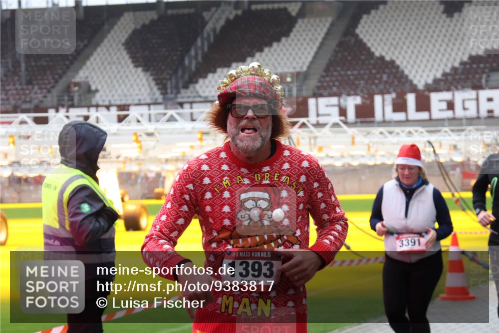 07.12.2025 - St. Pauli X-Mass-Run No. 15 Luisa Fischer http://msf.ph/oto/9383817 07.12.2025 10:55:13 Ziel 15, 1393, 3391, 656, 692, 1177, 1393, 1489, 2286, 2328, 2358, 2360, 2832, 3391, 3437 meine-sportfotos.de