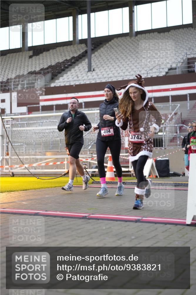 07.12.2025 - St. Pauli X-Mass-Run No. 15 Patografie http://msf.ph/oto/9383821 07.12.2025 10:25:32 Ziel 50, 129, 211, 404, 1069, 1247, 1631, 2029, 2680, 3742, 4162, 4164, 4202, 4372, 4373, 4445, 4501 meine-sportfotos.de