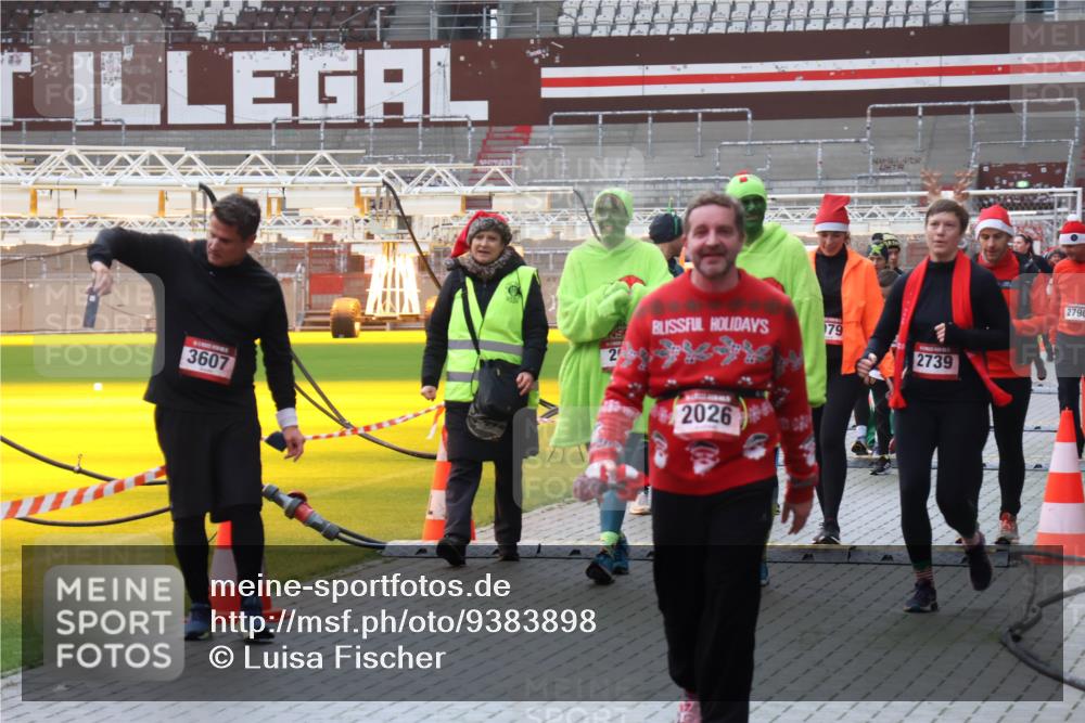 07.12.2025 - St. Pauli X-Mass-Run No. 15 Luisa Fischer http://msf.ph/oto/9383898 07.12.2025 11:27:18 Ziel 79, 2739, 20, 3607, 2026, 2790, 205, 209, 1080, 2024, 2026, 2072, 2175, 2176, 2234, 2236, 2237, 2240, 2748, 2749, 2789, 2790, 2813, 2887, 2942, 2972, 2979, 3098, 3099, 4884 meine-sportfotos.de
