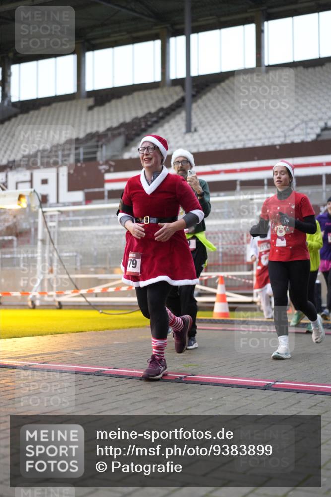 07.12.2025 - St. Pauli X-Mass-Run No. 15 Patografie http://msf.ph/oto/9383899 07.12.2025 10:25:39 Ziel 50, 129, 211, 369, 374, 387, 398, 404, 1069, 2041, 2104, 2106, 2149, 2191, 2215, 2680, 3742, 3779, 4162, 4164, 4202, 4372, 4373, 4501 meine-sportfotos.de