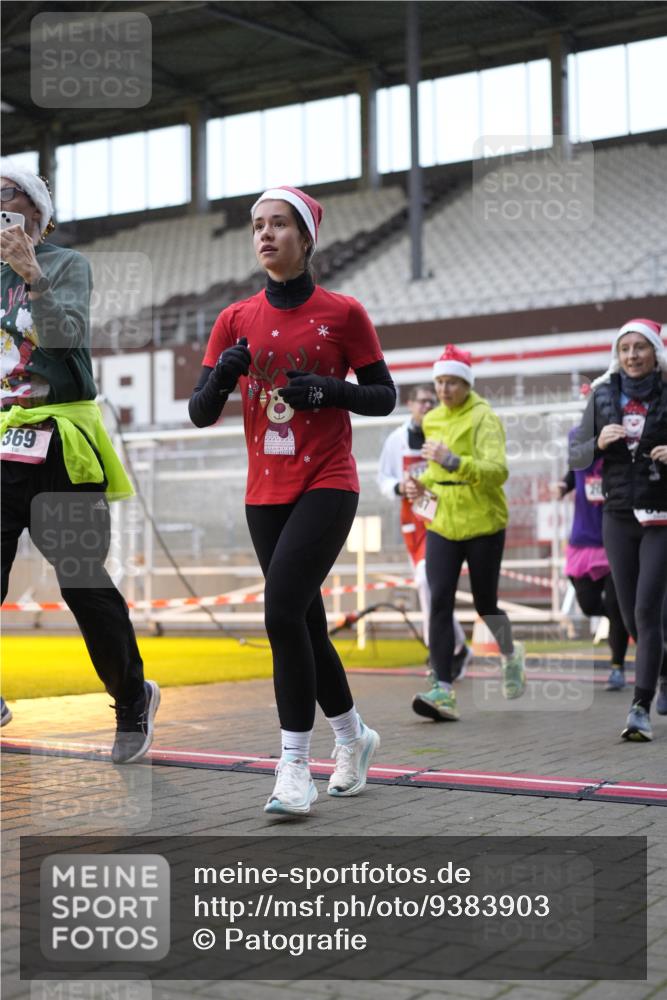 07.12.2025 - St. Pauli X-Mass-Run No. 15 Patografie http://msf.ph/oto/9383903 07.12.2025 10:25:39 Ziel 50, 129, 211, 369, 374, 387, 398, 404, 1069, 2041, 2104, 2106, 2149, 2191, 2215, 2680, 3742, 3779, 4162, 4164, 4202, 4372, 4373, 4501 meine-sportfotos.de