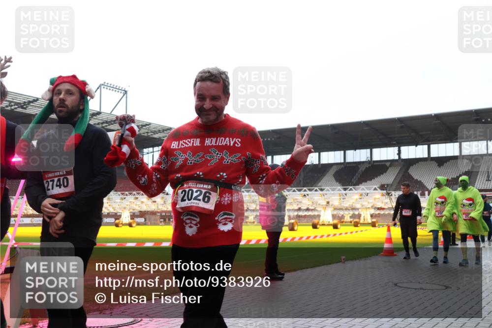 07.12.2025 - St. Pauli X-Mass-Run No. 15 Luisa Fischer http://msf.ph/oto/9383926 07.12.2025 11:27:26 Ziel 2740, 15, 2026, 3607, 20, 205, 209, 1080, 2024, 2026, 2072, 2175, 2176, 2234, 2236, 2237, 2240, 2748, 2749, 2789, 2790, 2813, 2887, 2942, 2972, 2979, 2995, 2999, 3004, 3098, 3099, 4884 meine-sportfotos.de