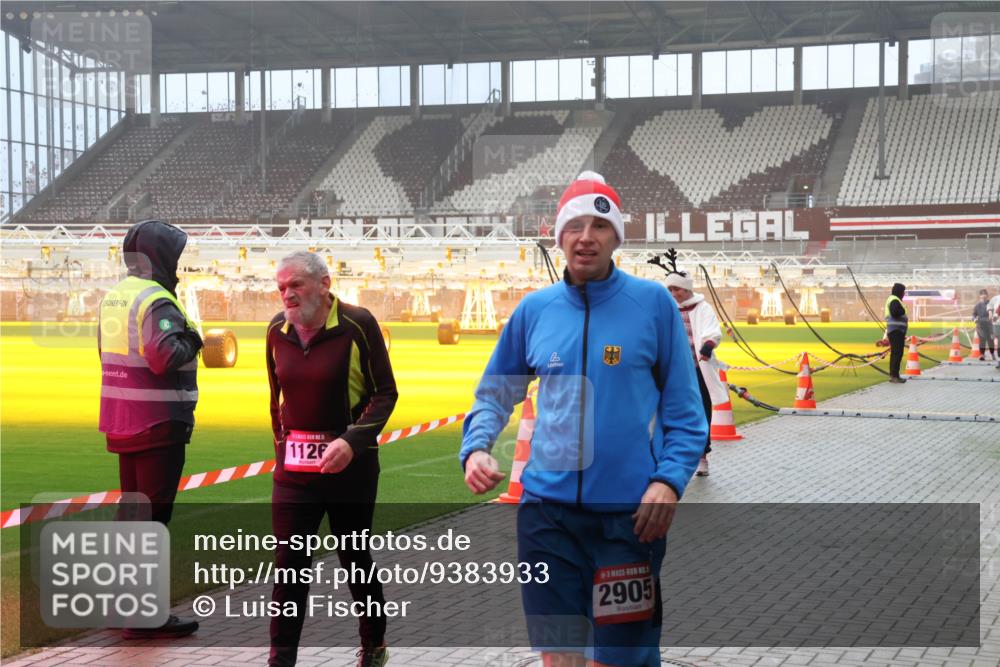 07.12.2025 - St. Pauli X-Mass-Run No. 15 Luisa Fischer http://msf.ph/oto/9383933 07.12.2025 10:13:56 Ziel 5, 1126, 2905, 88, 970, 1044, 1062, 1126, 1220, 1699, 1733, 2711, 2712, 2905, 3588, 3589, 4081, 4082, 4083, 4664 meine-sportfotos.de