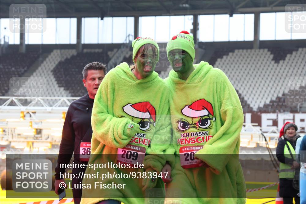 07.12.2025 - St. Pauli X-Mass-Run No. 15 Luisa Fischer http://msf.ph/oto/9383947 07.12.2025 11:27:29 Ziel 36, 15, 209, 15, 20, 205, 209, 1080, 1772, 2024, 2026, 2072, 2175, 2176, 2234, 2236, 2237, 2240, 2789, 2790, 2813, 2887, 2942, 2972, 2979, 2995, 2999, 3004, 3098, 3099, 3956, 4647, 4656, 4884 meine-sportfotos.de