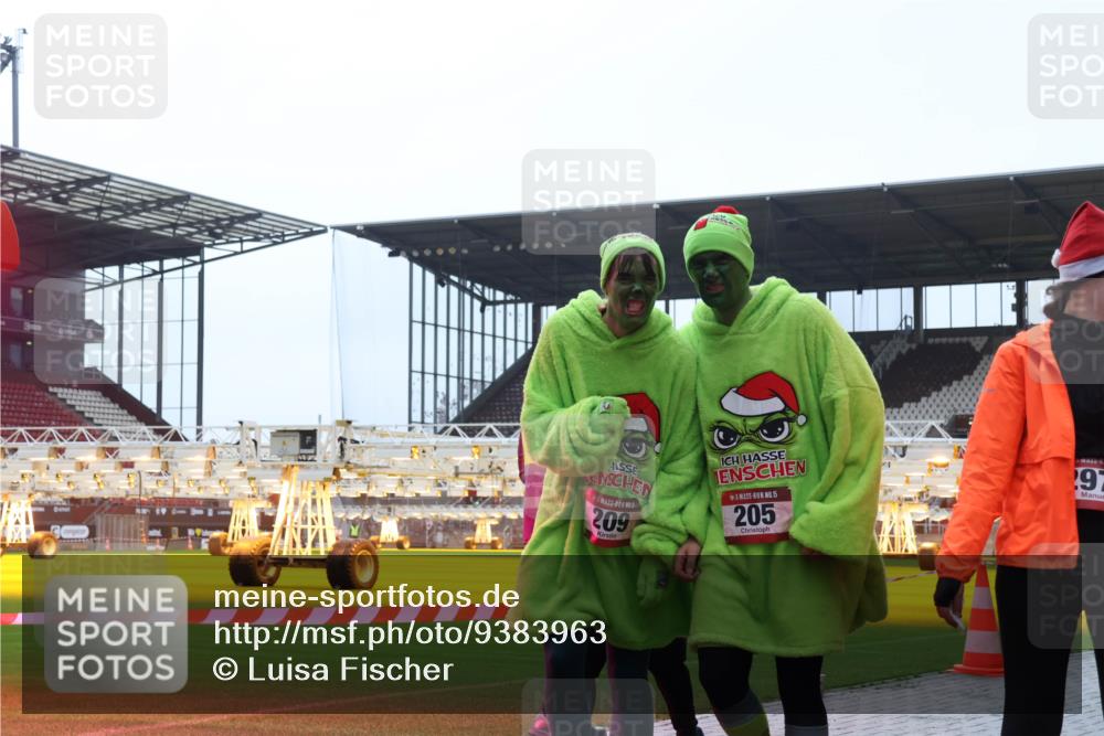 07.12.2025 - St. Pauli X-Mass-Run No. 15 Luisa Fischer http://msf.ph/oto/9383963 07.12.2025 11:27:31 Ziel 209, 15, 205, 97, 35, 36, 205, 209, 1080, 1772, 2024, 2026, 2072, 2175, 2176, 2234, 2236, 2237, 2240, 2789, 2790, 2813, 2887, 2942, 2972, 2979, 2995, 2999, 3004, 3098, 3099, 3956, 4647, 4656, 4884 meine-sportfotos.de