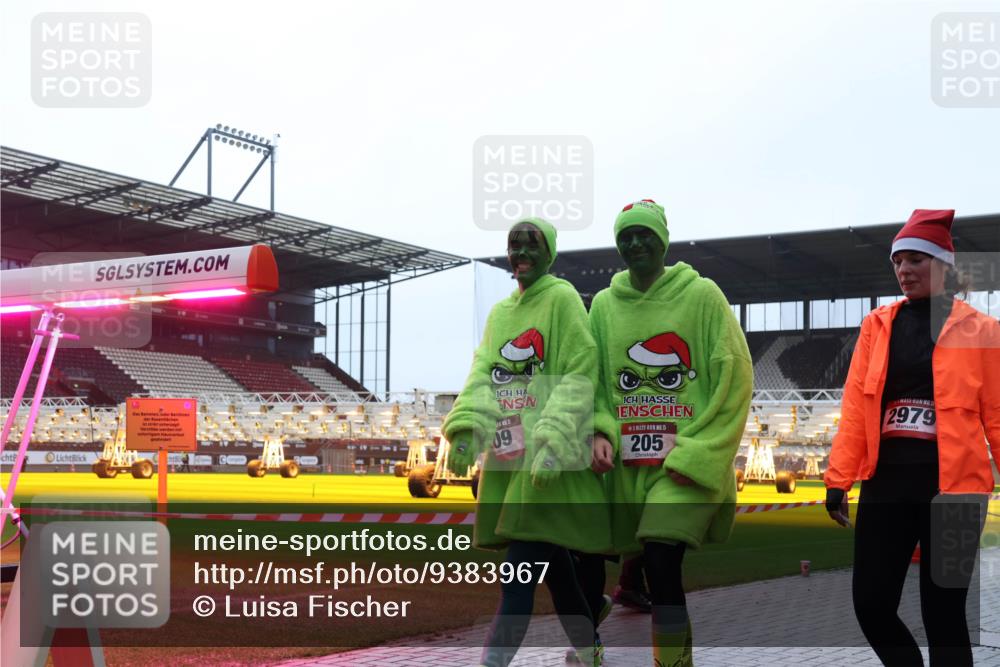 07.12.2025 - St. Pauli X-Mass-Run No. 15 Luisa Fischer http://msf.ph/oto/9383967 07.12.2025 11:27:32 Ziel 5, 09, 15, 205, 2979, 35, 36, 205, 209, 1080, 1772, 2024, 2026, 2072, 2175, 2176, 2234, 2236, 2237, 2240, 2789, 2790, 2813, 2887, 2942, 2972, 2979, 2995, 2999, 3004, 3098, 3099, 3956, 4647, 4656, 4884 meine-sportfotos.de