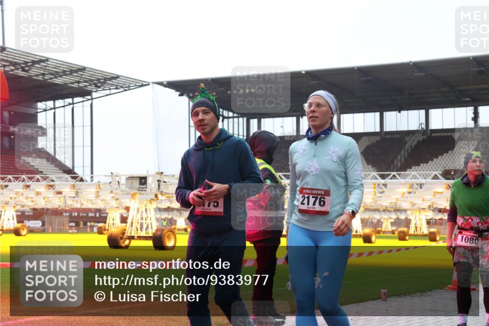 07.12.2025 - St. Pauli X-Mass-Run No. 15 Luisa Fischer http://msf.ph/oto/9383977 07.12.2025 11:27:38 Ziel 175, 15, 2176, 1080, 35, 36, 534, 1080, 1772, 2072, 2175, 2176, 2571, 2572, 2789, 2790, 2887, 2972, 2979, 2995, 2999, 3004, 3098, 3099, 3315, 3956, 4647, 4656 meine-sportfotos.de