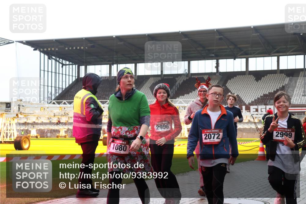 07.12.2025 - St. Pauli X-Mass-Run No. 15 Luisa Fischer http://msf.ph/oto/9383992 07.12.2025 11:27:41 Ziel 15, 1080, 5, 2996, 15, 2072, 15, 2999, 35, 36, 534, 1080, 1772, 2072, 2175, 2176, 2571, 2572, 2789, 2790, 2887, 2972, 2979, 2995, 2999, 3004, 3098, 3099, 3315, 3956, 4647, 4656 meine-sportfotos.de
