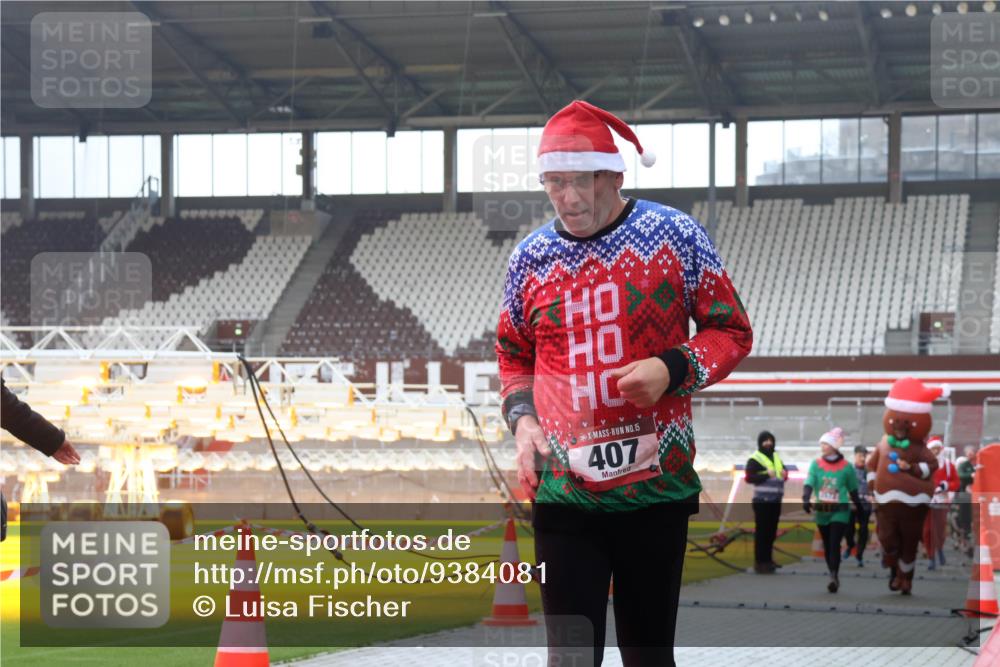 07.12.2025 - St. Pauli X-Mass-Run No. 15 Luisa Fischer http://msf.ph/oto/9384081 07.12.2025 11:28:12 Ziel 15, 407, 35, 36, 407, 534, 776, 790, 1082, 1772, 2138, 2139, 2192, 2196, 2567, 2571, 2572, 2623, 2655, 2930, 2980, 3027, 3315, 3956, 4644, 4647, 4656 meine-sportfotos.de