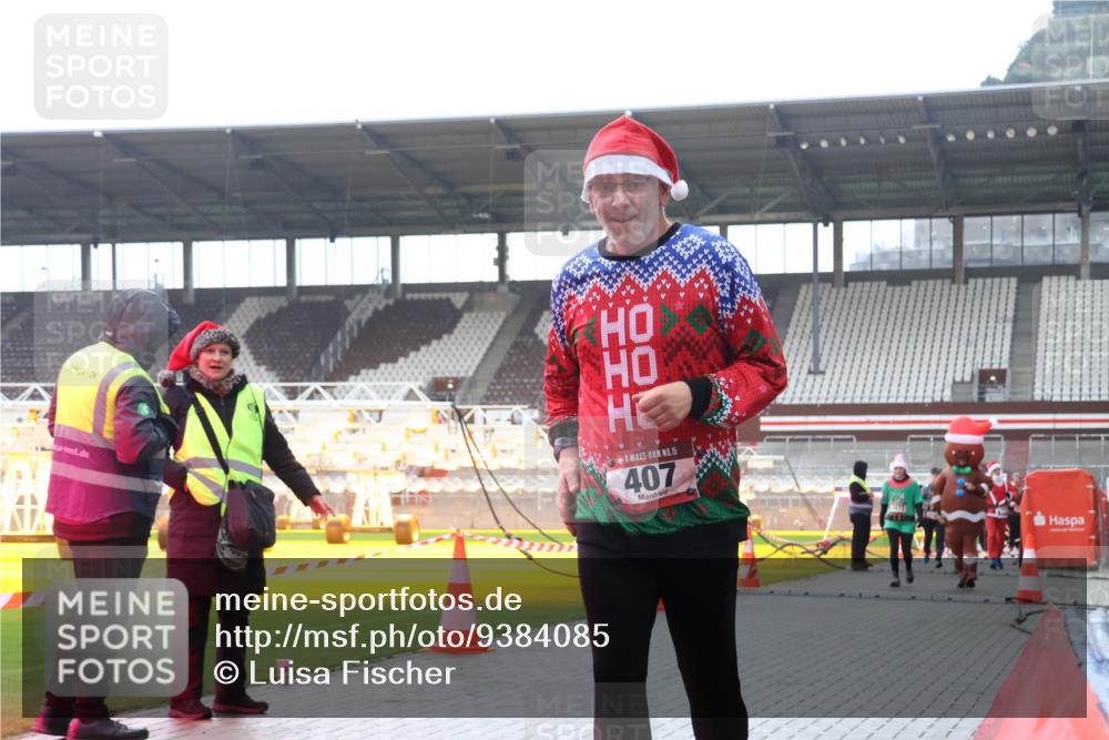 07.12.2025 - St. Pauli X-Mass-Run No. 15 Luisa Fischer http://msf.ph/oto/9384085 07.12.2025 11:28:12 Ziel 15, 407, 35, 36, 407, 534, 776, 790, 1082, 1772, 2138, 2139, 2192, 2196, 2567, 2571, 2572, 2623, 2655, 2930, 2980, 3027, 3315, 3956, 4644, 4647, 4656 meine-sportfotos.de