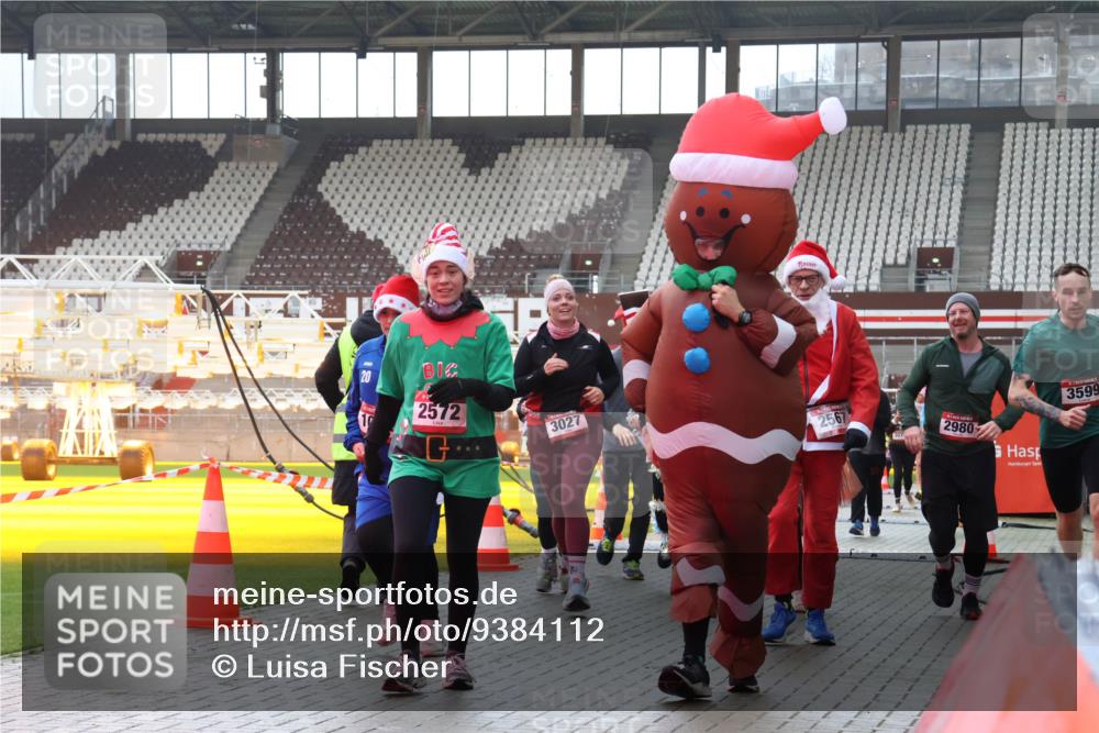07.12.2025 - St. Pauli X-Mass-Run No. 15 Luisa Fischer http://msf.ph/oto/9384112 07.12.2025 11:28:25 Ziel 20, 2572, 3027, 2567, 2980, 3599, 407, 534, 776, 790, 1082, 2138, 2139, 2162, 2163, 2164, 2192, 2196, 2567, 2571, 2572, 2623, 2655, 2930, 2980, 3027, 3057, 3063, 3074, 3599, 3670, 4644, 4653, 4655 meine-sportfotos.de