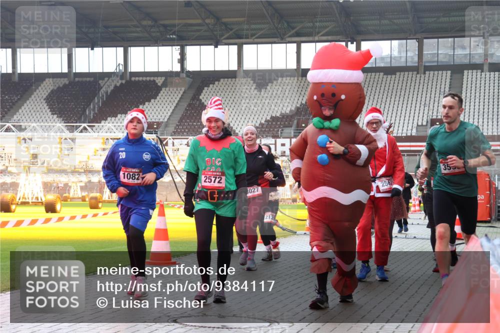 07.12.2025 - St. Pauli X-Mass-Run No. 15 Luisa Fischer http://msf.ph/oto/9384117 07.12.2025 11:28:26 Ziel 20, 1082, 2572, 027, 2139, 2567, 35, 407, 534, 776, 790, 1082, 2138, 2139, 2162, 2163, 2164, 2192, 2196, 2567, 2623, 2655, 2930, 2980, 3027, 3057, 3063, 3074, 3599, 3670, 4644, 4653, 4655 meine-sportfotos.de