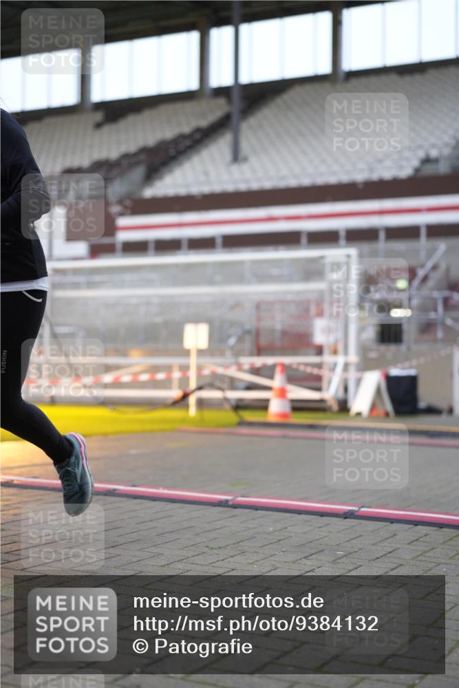 07.12.2025 - St. Pauli X-Mass-Run No. 15 Patografie http://msf.ph/oto/9384132 07.12.2025 10:26:25 Ziel 23, 28, 368, 1396, 1638, 1639, 2068, 2518, 2648, 2649, 2922, 3698, 3699, 4093, 4448, 4460, 4461, 4469, 4481, 4506, 4512, 4529, 4532, 4699, 4703, 4709, 5010 meine-sportfotos.de