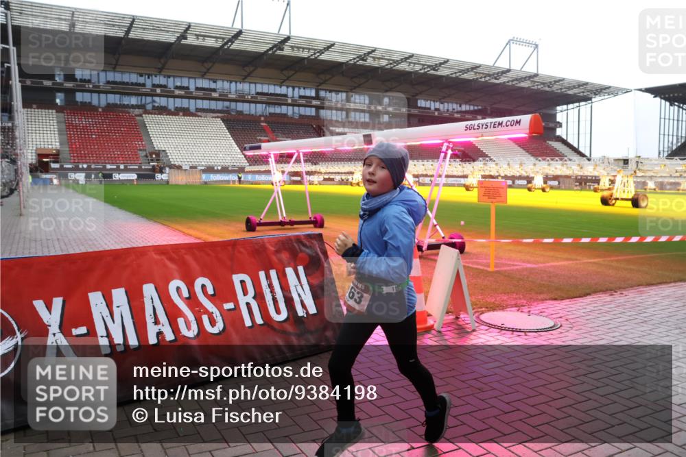 07.12.2025 - St. Pauli X-Mass-Run No. 15 Luisa Fischer http://msf.ph/oto/9384198 07.12.2025 11:28:44 Ziel 15, 63, 1082, 1897, 1917, 1919, 1920, 1921, 2138, 2139, 2162, 2163, 2164, 2192, 2196, 2426, 2427, 2431, 2495, 2655, 2774, 2808, 2845, 2930, 2980, 3027, 3057, 3063, 3074, 3599, 3670, 4641, 4644, 4653, 4655, 4832 meine-sportfotos.de