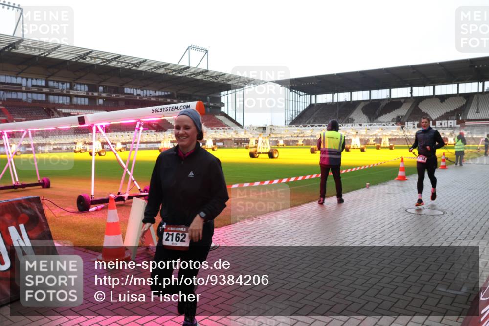 07.12.2025 - St. Pauli X-Mass-Run No. 15 Luisa Fischer http://msf.ph/oto/9384206 07.12.2025 11:28:47 Ziel 5, 2162, 1082, 1897, 1917, 1919, 1920, 1921, 2138, 2139, 2162, 2163, 2164, 2192, 2196, 2426, 2427, 2431, 2495, 2655, 2774, 2808, 2845, 2930, 2980, 3027, 3057, 3063, 3074, 3599, 3670, 4641, 4644, 4653, 4655, 4832 meine-sportfotos.de
