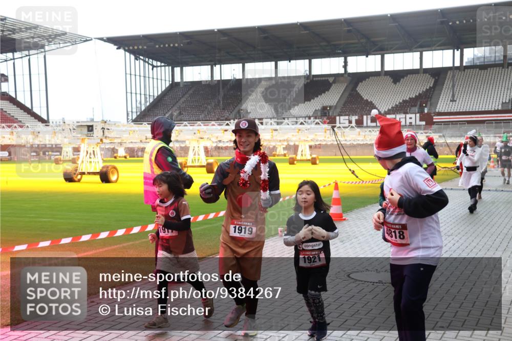 07.12.2025 - St. Pauli X-Mass-Run No. 15 Luisa Fischer http://msf.ph/oto/9384267 07.12.2025 11:29:12 Ziel 5, 1919, 1921, 4818, 1897, 1917, 1919, 1920, 1921, 2038, 2162, 2164, 2189, 2190, 2383, 2426, 2427, 2431, 2495, 2707, 2709, 2774, 2808, 2845, 3234, 3670, 4641, 4818, 4832, 4837, 4838 meine-sportfotos.de