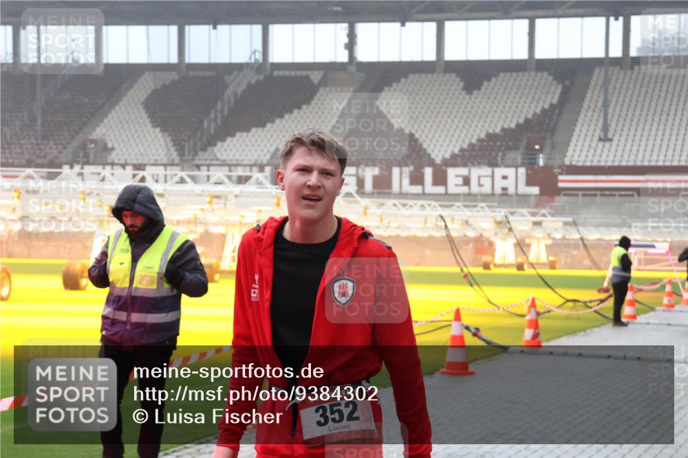 07.12.2025 - St. Pauli X-Mass-Run No. 15 Luisa Fischer http://msf.ph/oto/9384302 07.12.2025 10:14:53 Ziel 709, 15, 352, 174, 352, 1158, 2564, 2617, 2618, 2864, 3243, 3481, 3565, 4489, 4502, 4508, 4526, 4545 meine-sportfotos.de