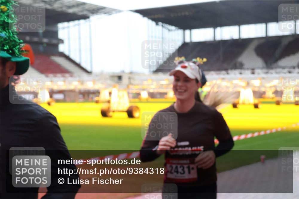 07.12.2025 - St. Pauli X-Mass-Run No. 15 Luisa Fischer http://msf.ph/oto/9384318 07.12.2025 11:29:22 Ziel 2431, 861, 1897, 1917, 1919, 1920, 1921, 2038, 2189, 2190, 2383, 2426, 2427, 2431, 2495, 2676, 2707, 2709, 2774, 3234, 3235, 3236, 4392, 4432, 4452, 4641, 4818, 4832, 4837, 4838 meine-sportfotos.de