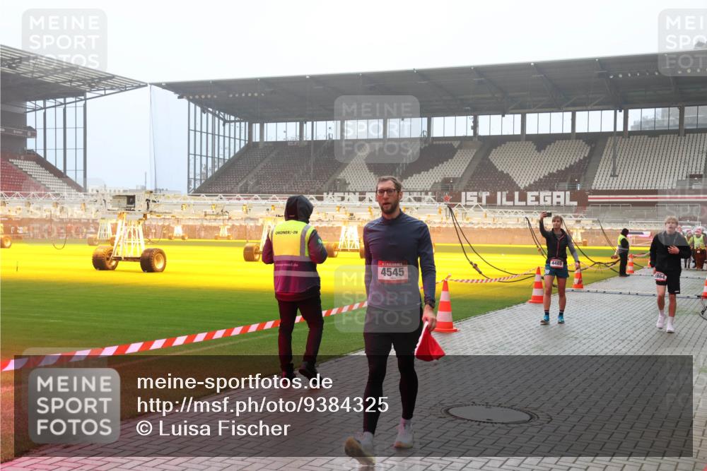07.12.2025 - St. Pauli X-Mass-Run No. 15 Luisa Fischer http://msf.ph/oto/9384325 07.12.2025 10:15:05 Ziel 5, 4545, 4489, 2864, 174, 352, 1158, 1363, 1867, 1869, 1873, 2564, 2617, 2618, 2864, 3243, 3481, 3565, 4001, 4004, 4489, 4508, 4545 meine-sportfotos.de