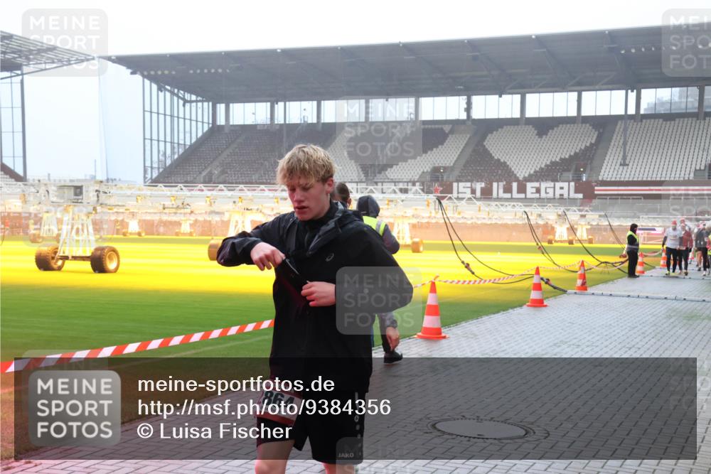 07.12.2025 - St. Pauli X-Mass-Run No. 15 Luisa Fischer http://msf.ph/oto/9384356 07.12.2025 10:15:12 Ziel 15, 864, 352, 762, 1158, 1363, 1867, 1869, 1873, 2564, 2617, 2618, 2864, 2883, 2891, 3481, 3565, 3741, 4001, 4004, 4489, 4508, 4545 meine-sportfotos.de