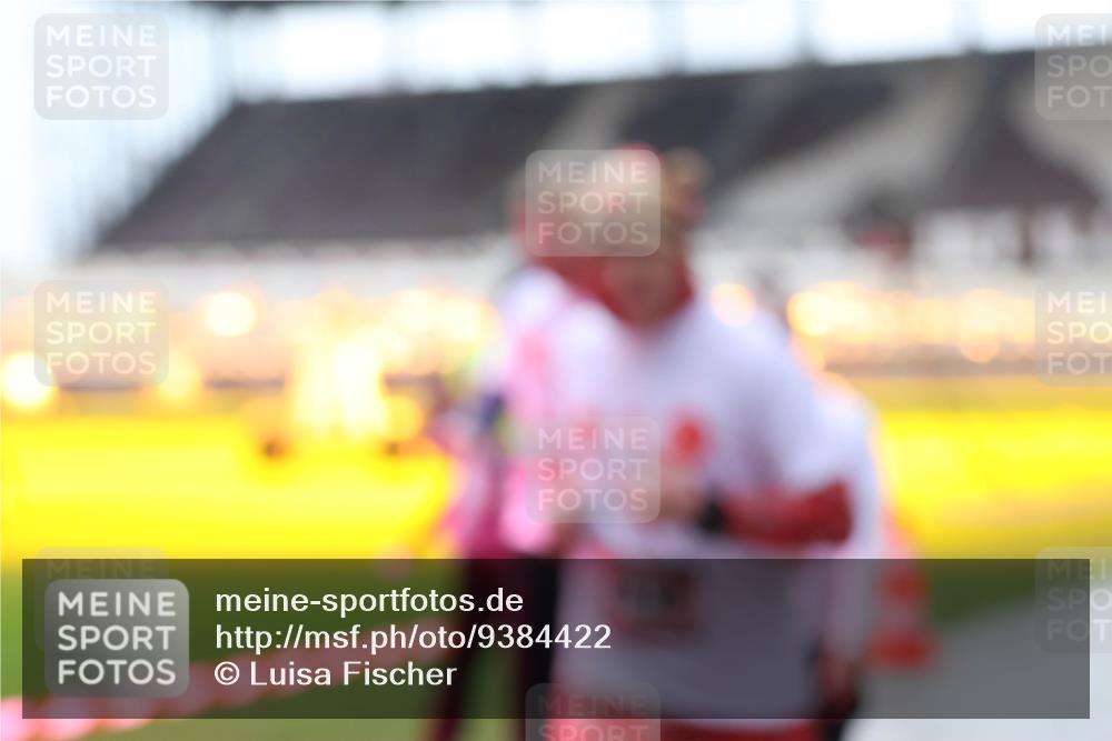 07.12.2025 - St. Pauli X-Mass-Run No. 15 Luisa Fischer http://msf.ph/oto/9384422 07.12.2025 11:29:48 Ziel 861, 1759, 2189, 2190, 2213, 2285, 2500, 2522, 2676, 2701, 2702, 2882, 3143, 3144, 3146, 3235, 3236, 4392, 4432, 4452 meine-sportfotos.de