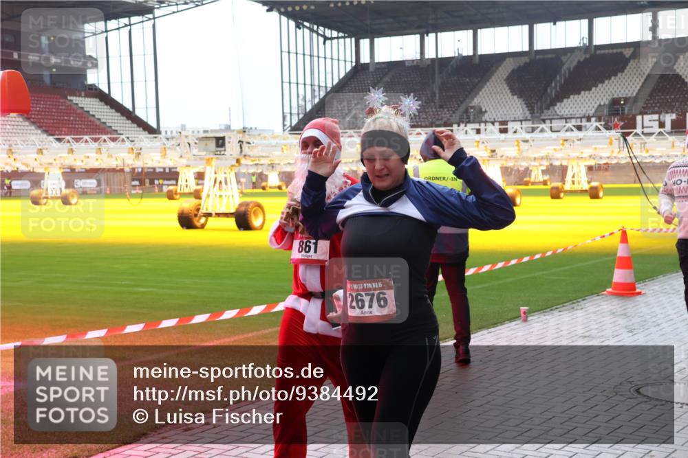 07.12.2025 - St. Pauli X-Mass-Run No. 15 Luisa Fischer http://msf.ph/oto/9384492 07.12.2025 11:30:02 Ziel 861, 15, 2676, 859, 861, 882, 1759, 1922, 1924, 1925, 2213, 2285, 2500, 2522, 2676, 2701, 2702, 2787, 2838, 2840, 2882, 3143, 3144, 3146, 3235, 3236, 4392, 4432, 4452, 4651, 4839 meine-sportfotos.de