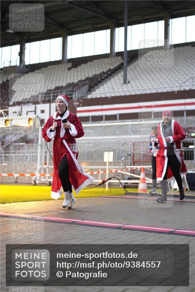07.12.2025 - St. Pauli X-Mass-Run No. 15 Patografie http://msf.ph/oto/9384557 07.12.2025 10:27:47 Ziel 175, 1717, 2060, 2101, 2188, 3458, 3713, 4132, 4133, 4350, 4383, 4462, 4463, 4515, 4516, 4527, 4538, 4875 meine-sportfotos.de