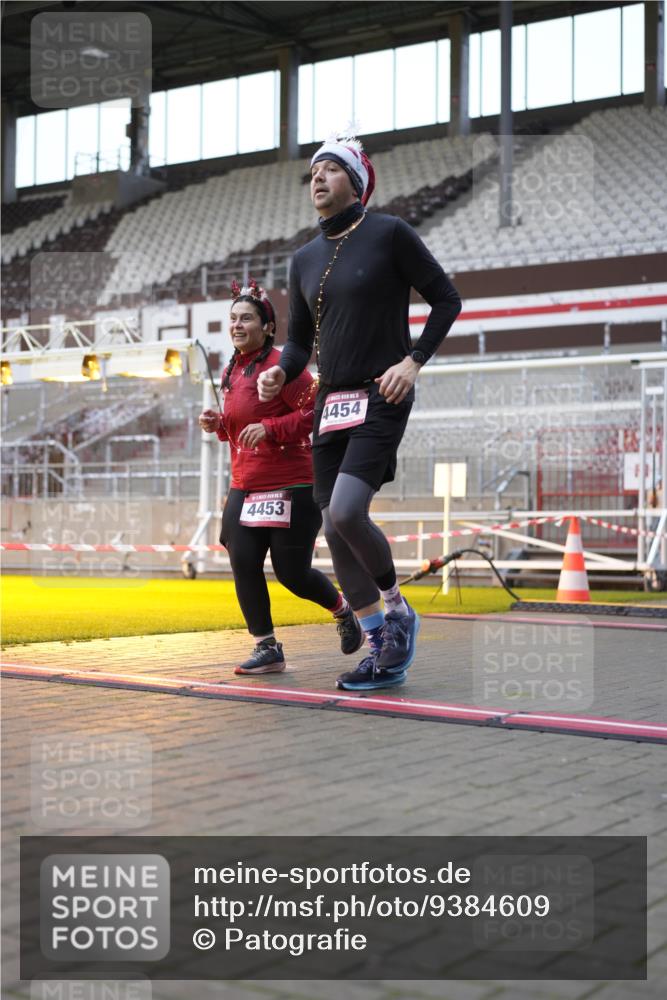 07.12.2025 - St. Pauli X-Mass-Run No. 15 Patografie http://msf.ph/oto/9384609 07.12.2025 10:27:54 Ziel 1717, 1742, 1745, 2101, 2188, 3412, 3713, 3730, 3879, 3881, 3883, 4065, 4132, 4133, 4189, 4350, 4453, 4454, 4527, 4538, 4700, 4708, 4875 meine-sportfotos.de