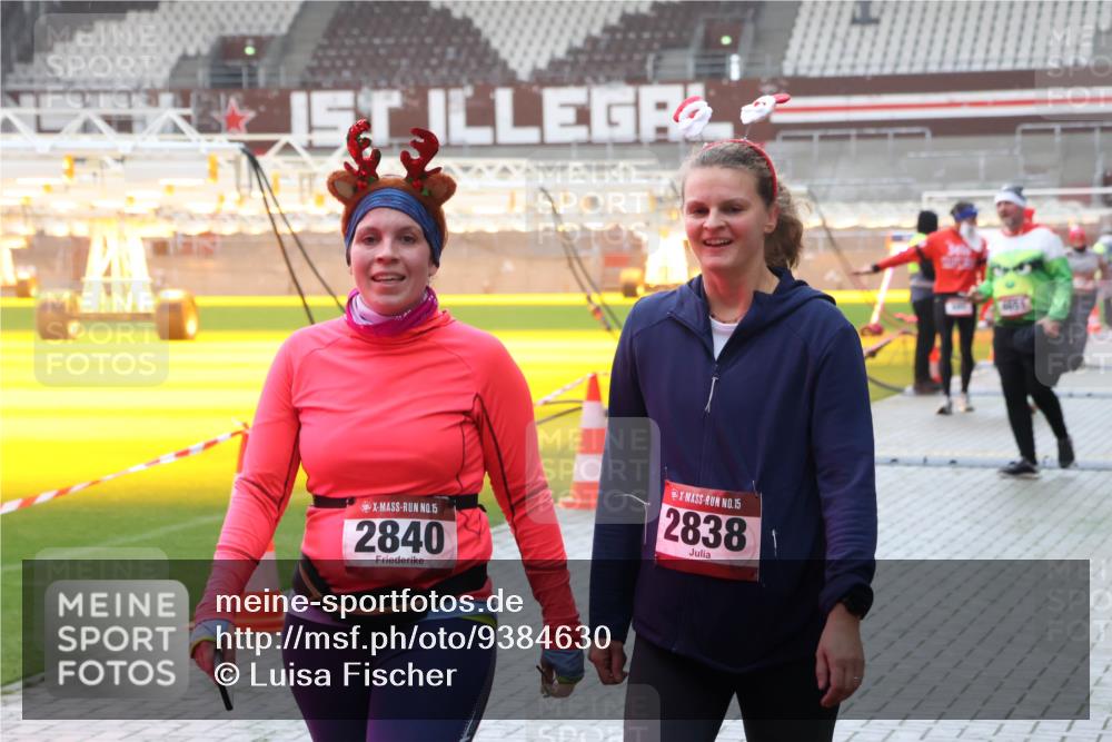 07.12.2025 - St. Pauli X-Mass-Run No. 15 Luisa Fischer http://msf.ph/oto/9384630 07.12.2025 11:30:38 Ziel 15, 2840, 15, 2838, 1, 4451, 882, 1922, 1925, 1941, 2020, 2509, 2705, 2787, 2838, 2840, 2876, 3303, 4651, 4839 meine-sportfotos.de