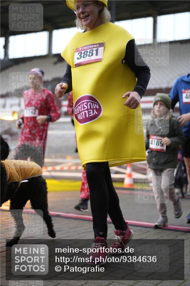 07.12.2025 - St. Pauli X-Mass-Run No. 15 Patografie http://msf.ph/oto/9384636 07.12.2025 10:27:58 Ziel 1507, 1717, 1742, 1745, 3412, 3727, 3729, 3730, 3879, 3881, 3883, 4064, 4065, 4132, 4133, 4189, 4344, 4350, 4376, 4380, 4453, 4454, 4527, 4538, 4700, 4704, 4708, 4710, 4875 meine-sportfotos.de