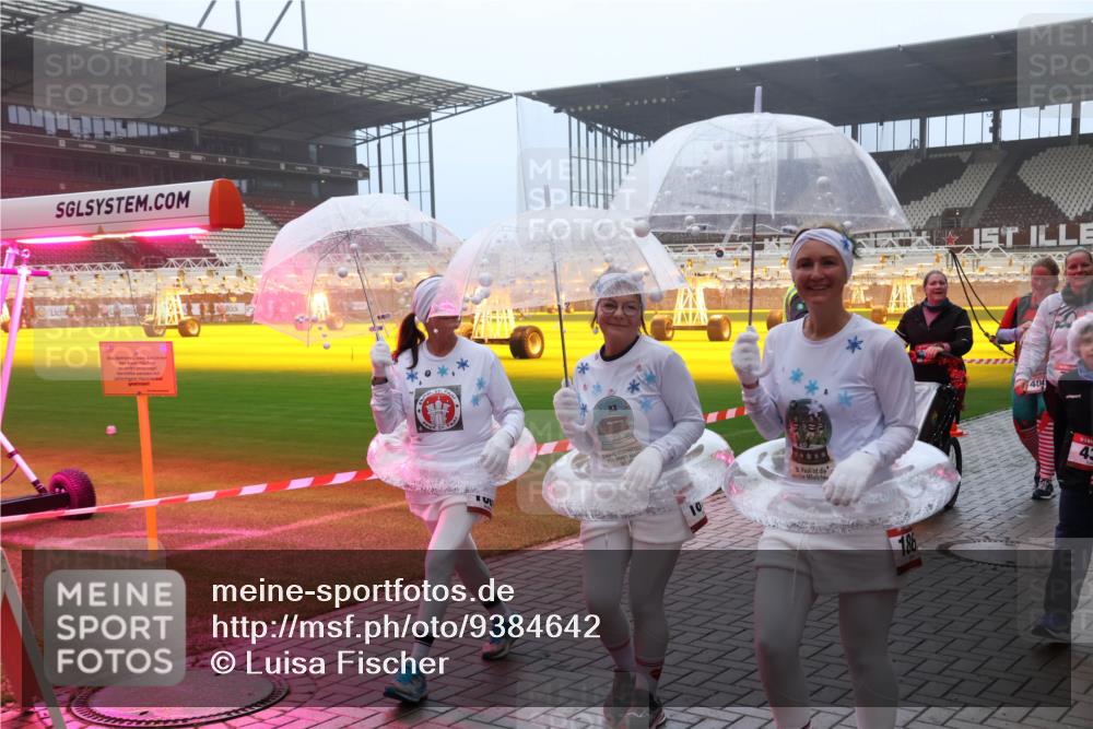 07.12.2025 - St. Pauli X-Mass-Run No. 15 Luisa Fischer http://msf.ph/oto/9384642 07.12.2025 10:15:45 Ziel 186, 400, 4, 308, 431, 436, 438, 762, 1180, 1183, 1363, 1867, 1869, 1873, 1885, 2666, 2667, 2668, 2745, 2883, 2891, 3053, 3103, 3741, 4001, 4004, 4455, 4494, 4536 meine-sportfotos.de