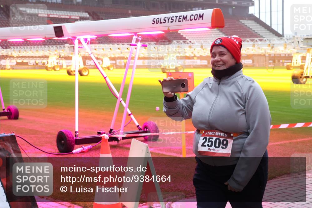 07.12.2025 - St. Pauli X-Mass-Run No. 15 Luisa Fischer http://msf.ph/oto/9384664 07.12.2025 11:30:57 Ziel 15, 2509, 487, 539, 579, 581, 848, 865, 870, 872, 2020, 2307, 2308, 2311, 2314, 2317, 2319, 2449, 2450, 2509, 2705, 2871, 2876 meine-sportfotos.de