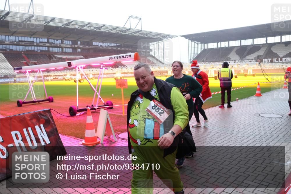 07.12.2025 - St. Pauli X-Mass-Run No. 15 Luisa Fischer http://msf.ph/oto/9384710 07.12.2025 11:31:07 Ziel 15, 882, 1, 487, 539, 554, 579, 581, 848, 865, 870, 872, 1595, 2020, 2307, 2308, 2311, 2314, 2317, 2319, 2449, 2450, 2509, 2871, 2876, 3328 meine-sportfotos.de