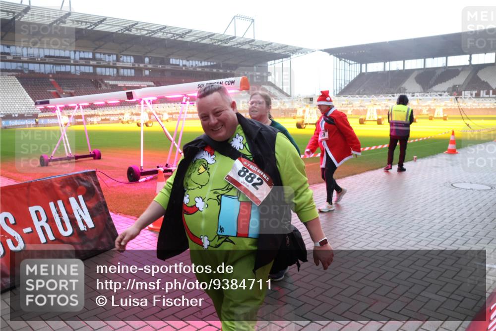 07.12.2025 - St. Pauli X-Mass-Run No. 15 Luisa Fischer http://msf.ph/oto/9384711 07.12.2025 11:31:08 Ziel 15, 882, 59, 203, 487, 539, 554, 579, 581, 848, 865, 870, 872, 1595, 2020, 2307, 2308, 2311, 2314, 2317, 2319, 2449, 2450, 2509, 2871, 2876, 3328 meine-sportfotos.de