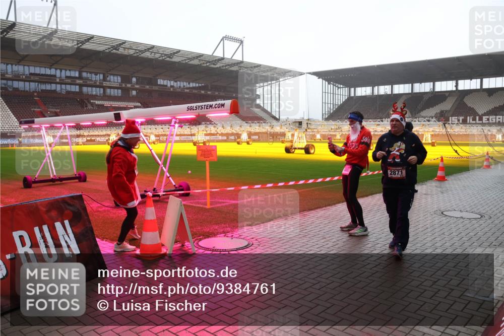 07.12.2025 - St. Pauli X-Mass-Run No. 15 Luisa Fischer http://msf.ph/oto/9384761 07.12.2025 11:31:18 Ziel 30, 2871, 203, 329, 487, 539, 554, 579, 581, 848, 865, 870, 872, 1595, 2020, 2307, 2308, 2311, 2314, 2317, 2319, 2449, 2450, 2871, 3328 meine-sportfotos.de