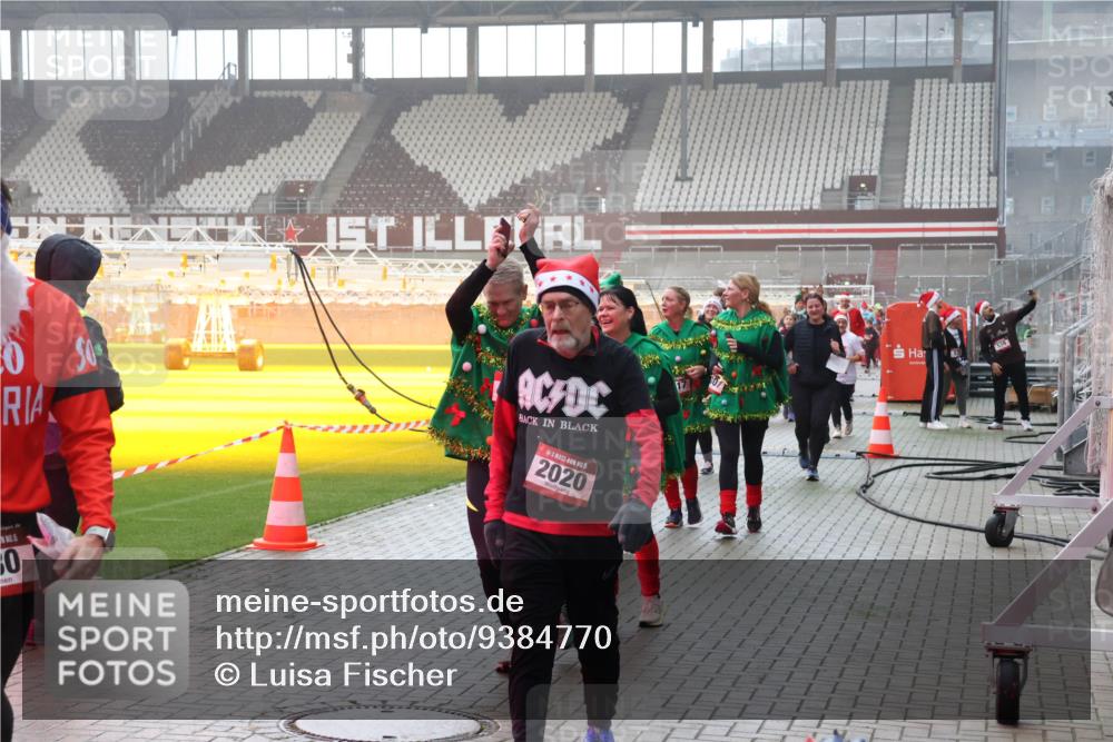 07.12.2025 - St. Pauli X-Mass-Run No. 15 Luisa Fischer http://msf.ph/oto/9384770 07.12.2025 11:31:22 Ziel 50, 2020, 203, 329, 487, 539, 554, 579, 581, 848, 865, 870, 872, 1595, 1755, 2307, 2308, 2311, 2314, 2317, 2319, 2428, 2429, 2430, 2449, 2450, 2492, 2493, 2871, 3181, 3182, 3184, 3238, 3239, 3328, 3352, 3436, 4105 meine-sportfotos.de