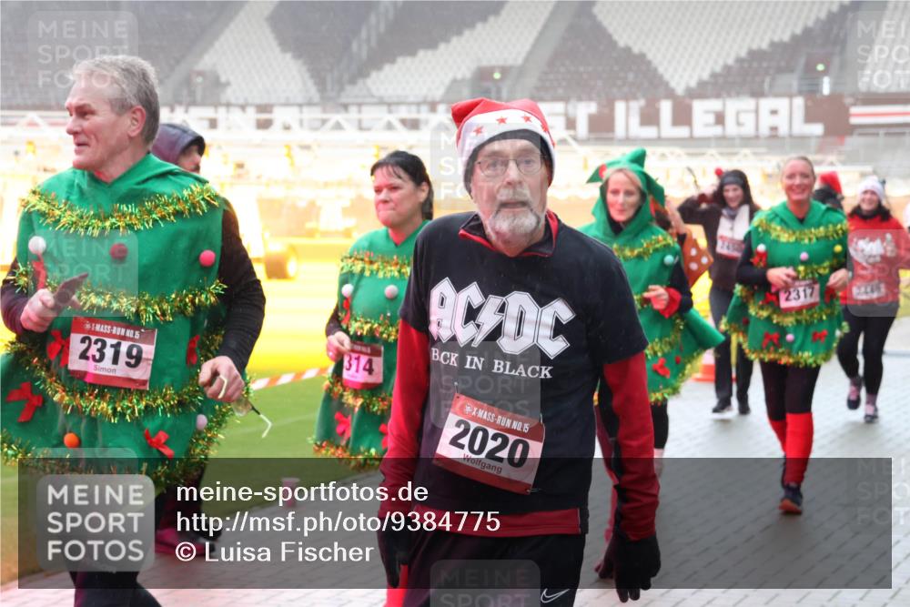 07.12.2025 - St. Pauli X-Mass-Run No. 15 Luisa Fischer http://msf.ph/oto/9384775 07.12.2025 11:31:24 Ziel 1, 15, 2319, 314, 15, 2020, 2317, 2446, 203, 329, 487, 539, 554, 579, 581, 848, 865, 870, 872, 1595, 1755, 2307, 2308, 2311, 2314, 2317, 2319, 2428, 2429, 2430, 2449, 2450, 2492, 2493, 2871, 3181, 3182, 3184, 3238, 3239, 3328, 3352, 3436, 4105 meine-sportfotos.de