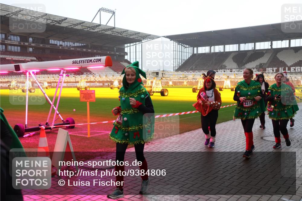 07.12.2025 - St. Pauli X-Mass-Run No. 15 Luisa Fischer http://msf.ph/oto/9384806 07.12.2025 11:31:27 Ziel 2308, 2317, 203, 329, 487, 539, 554, 579, 581, 848, 865, 870, 872, 1595, 1755, 2307, 2308, 2311, 2314, 2317, 2319, 2428, 2429, 2430, 2449, 2450, 2492, 2493, 2871, 3181, 3182, 3184, 3238, 3239, 3328, 3352, 3436, 4105 meine-sportfotos.de