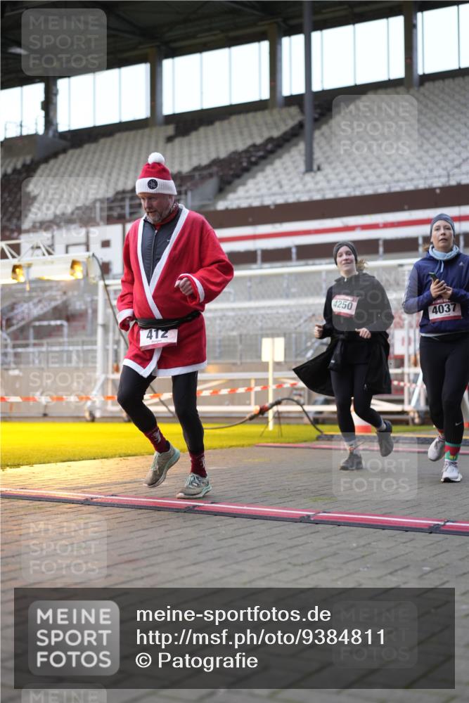 07.12.2025 - St. Pauli X-Mass-Run No. 15 Patografie http://msf.ph/oto/9384811 07.12.2025 10:28:22 Ziel 412, 2526, 2723, 2912, 3218, 3377, 3395, 3413, 3454, 3472, 4037, 4245, 4250, 4355, 4388, 4697, 4698, 4701, 4702, 4706, 4707 meine-sportfotos.de