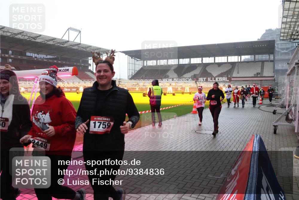 07.12.2025 - St. Pauli X-Mass-Run No. 15 Luisa Fischer http://msf.ph/oto/9384836 07.12.2025 11:31:31 Ziel 11, 5, 50, 2449, 5, 1759, 3328, 203, 329, 487, 539, 554, 579, 581, 848, 865, 870, 872, 1595, 1755, 2017, 2307, 2308, 2311, 2314, 2317, 2319, 2428, 2429, 2430, 2449, 2450, 2492, 2493, 2871, 3181, 3182, 3184, 3238, 3239, 3328, 3352, 3436, 4105 meine-sportfotos.de