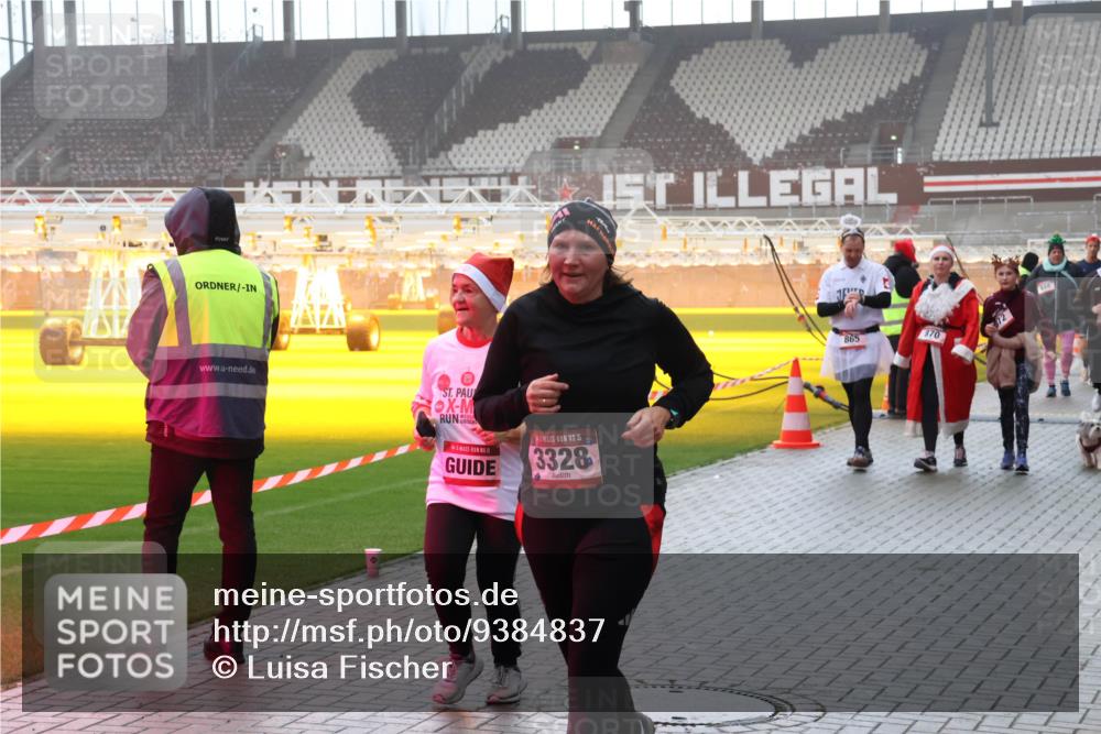 07.12.2025 - St. Pauli X-Mass-Run No. 15 Luisa Fischer http://msf.ph/oto/9384837 07.12.2025 11:31:32 Ziel 5, 15, 3328, 865, 70, 203, 329, 487, 539, 554, 579, 581, 848, 865, 870, 872, 1595, 1755, 2017, 2307, 2308, 2311, 2314, 2317, 2319, 2428, 2429, 2430, 2449, 2450, 2492, 2493, 2871, 3181, 3182, 3184, 3238, 3239, 3328, 3352, 3436, 4105 meine-sportfotos.de