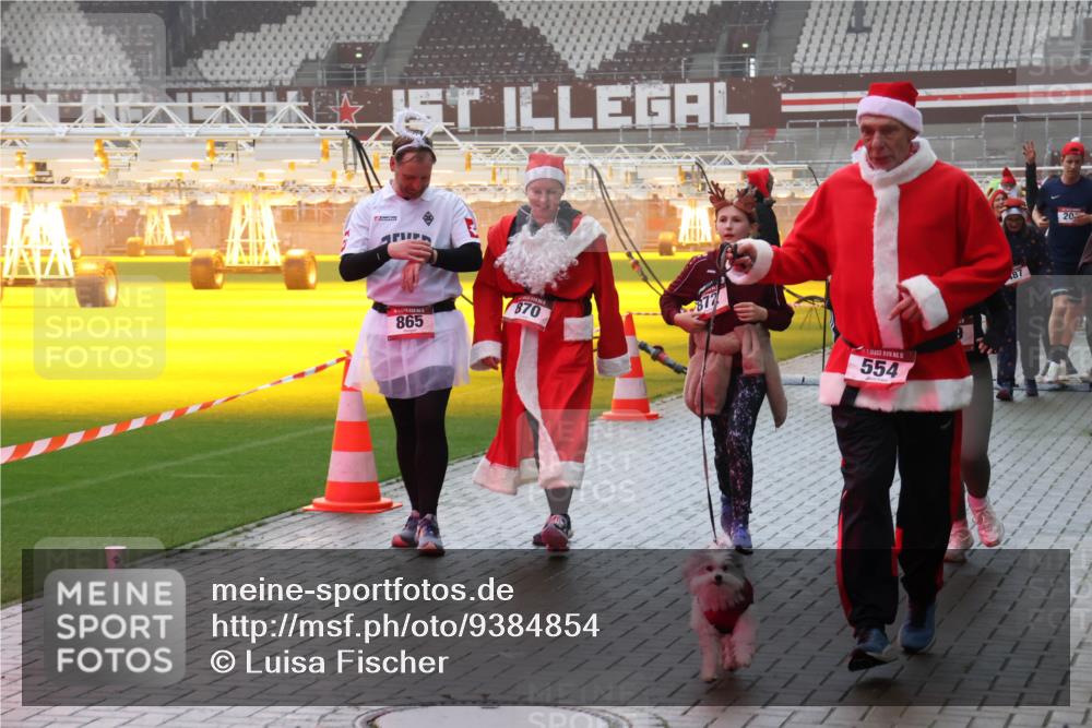 07.12.2025 - St. Pauli X-Mass-Run No. 15 Luisa Fischer http://msf.ph/oto/9384854 07.12.2025 11:31:36 Ziel 865, 870, 15, 554, 20, 203, 329, 331, 487, 539, 554, 579, 581, 848, 872, 1595, 1755, 2017, 2307, 2308, 2311, 2314, 2317, 2319, 2428, 2429, 2430, 2449, 2450, 2492, 2493, 3181, 3182, 3184, 3238, 3239, 3328, 3352, 3436, 3600, 4105 meine-sportfotos.de