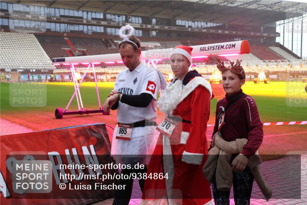 07.12.2025 - St. Pauli X-Mass-Run No. 15 Luisa Fischer http://msf.ph/oto/9384864 07.12.2025 11:31:43 Ziel 865, 15, 170, 203, 329, 331, 539, 554, 579, 581, 1595, 1755, 2017, 2428, 2429, 2430, 2449, 2450, 2492, 2493, 3087, 3181, 3182, 3184, 3238, 3239, 3328, 3352, 3436, 3600, 4105 meine-sportfotos.de