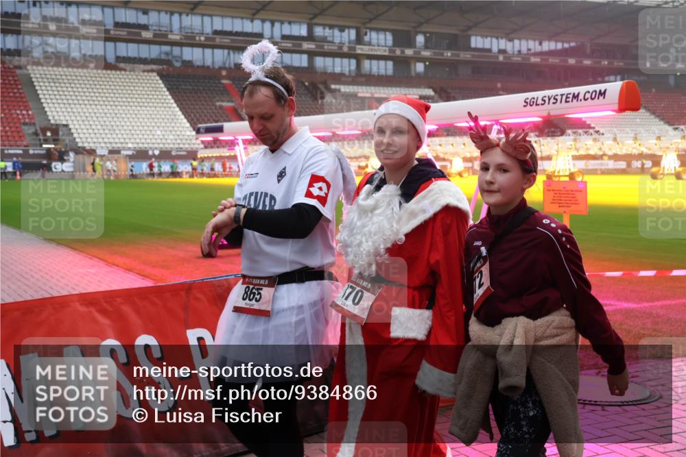 07.12.2025 - St. Pauli X-Mass-Run No. 15 Luisa Fischer http://msf.ph/oto/9384866 07.12.2025 11:31:43 Ziel 865, 15, 70, 21, 34, 203, 329, 331, 539, 554, 579, 581, 1595, 1755, 2017, 2428, 2429, 2430, 2449, 2450, 2492, 2493, 3087, 3181, 3182, 3184, 3238, 3239, 3328, 3352, 3436, 3600, 4105 meine-sportfotos.de