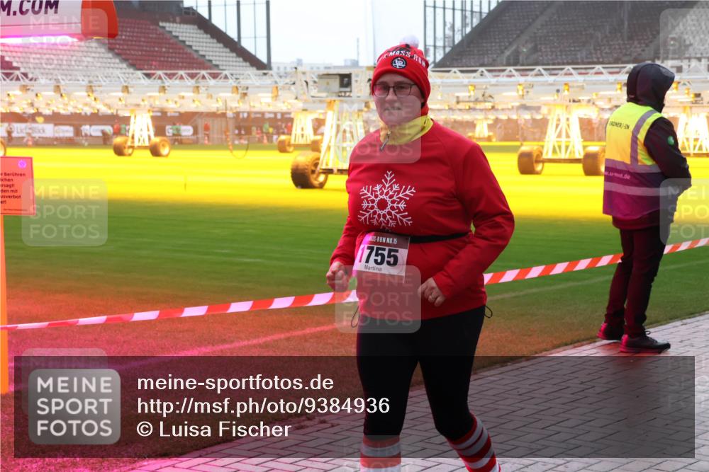 07.12.2025 - St. Pauli X-Mass-Run No. 15 Luisa Fischer http://msf.ph/oto/9384936 07.12.2025 11:32:06 Ziel 15, 1755, 331, 1755, 2017, 2048, 2050, 2120, 2428, 2429, 2430, 2492, 2493, 2497, 2523, 2527, 2587, 2654, 2656, 3087, 3181, 3182, 3184, 3238, 3239, 3352, 3436, 3600, 3678, 4105, 4633, 4640, 4642 meine-sportfotos.de
