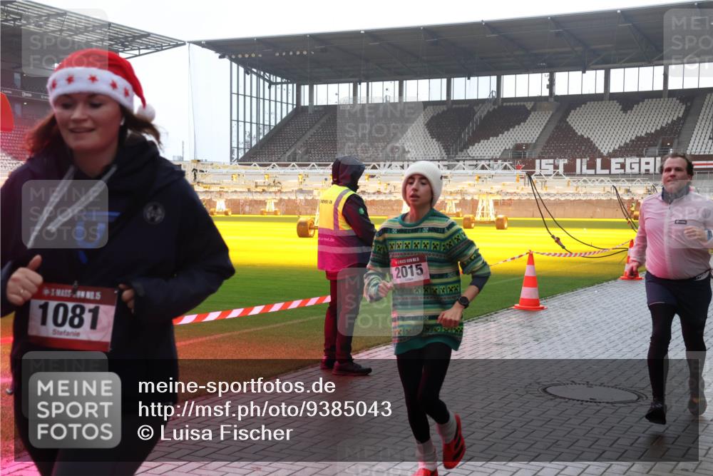 07.12.2025 - St. Pauli X-Mass-Run No. 15 Luisa Fischer http://msf.ph/oto/9385043 07.12.2025 11:32:52 Ziel 1081, 2015, 477, 1081, 1884, 1886, 1998, 1999, 2000, 2015, 2043, 2044, 2283, 2419, 2595, 3173, 3177, 3343, 4640 meine-sportfotos.de