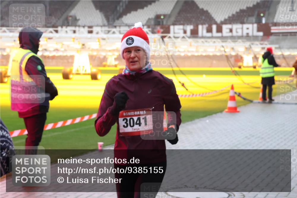 07.12.2025 - St. Pauli X-Mass-Run No. 15 Luisa Fischer http://msf.ph/oto/9385155 07.12.2025 11:33:41 Ziel 15, 3041, 56, 62, 72, 73, 85, 94, 103, 110, 142, 181, 260, 321, 340, 349, 977, 1013, 1361, 1591, 2005, 2016, 2107, 2113, 2278, 2281, 2282, 2284, 2612, 2613, 2614, 2620, 2662, 3039, 3041, 3166, 3169, 3253, 3254, 3269, 3271 meine-sportfotos.de