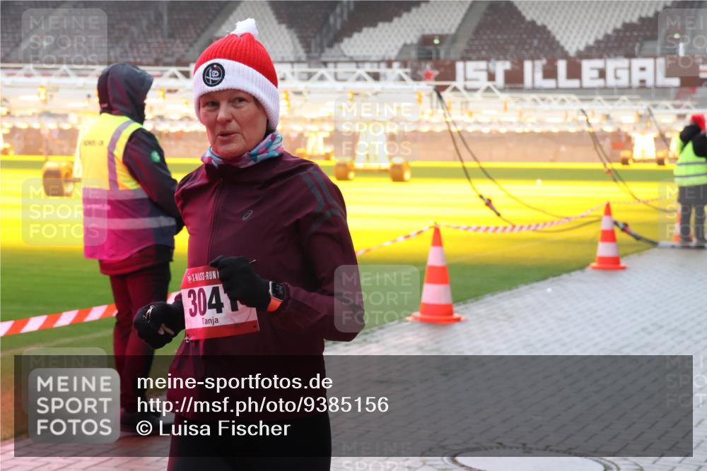 07.12.2025 - St. Pauli X-Mass-Run No. 15 Luisa Fischer http://msf.ph/oto/9385156 07.12.2025 11:33:41 Ziel 304, 56, 62, 72, 73, 85, 94, 103, 110, 142, 181, 260, 321, 340, 349, 977, 1013, 1361, 1591, 2005, 2016, 2107, 2113, 2278, 2281, 2282, 2284, 2612, 2613, 2614, 2620, 2662, 3039, 3041, 3166, 3169, 3253, 3254, 3269, 3271 meine-sportfotos.de