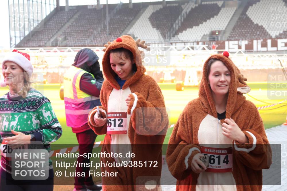 07.12.2025 - St. Pauli X-Mass-Run No. 15 Luisa Fischer http://msf.ph/oto/9385172 07.12.2025 11:33:51 Ziel 2620, 15, 612, 5, 614, 56, 62, 72, 73, 85, 94, 103, 110, 142, 181, 229, 239, 260, 321, 340, 349, 354, 378, 977, 1013, 1361, 1591, 2005, 2016, 2107, 2113, 2278, 2281, 2282, 2284, 2612, 2613, 2614, 2620, 2662, 3039, 3041, 3166, 3169, 3253, 3254, 3269, 3271, 4649 meine-sportfotos.de